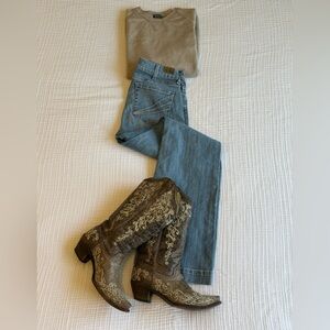 Corral Floral Embroidered Western Boots Snip Toe Brown Distressed Leather Sz 9